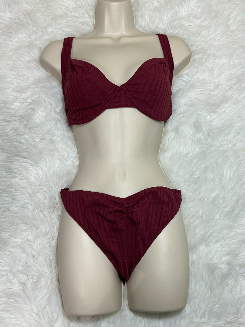 Shade & Shore Women Solid burgundy Ribbed Bikini set Top Size 38DD bottom XL